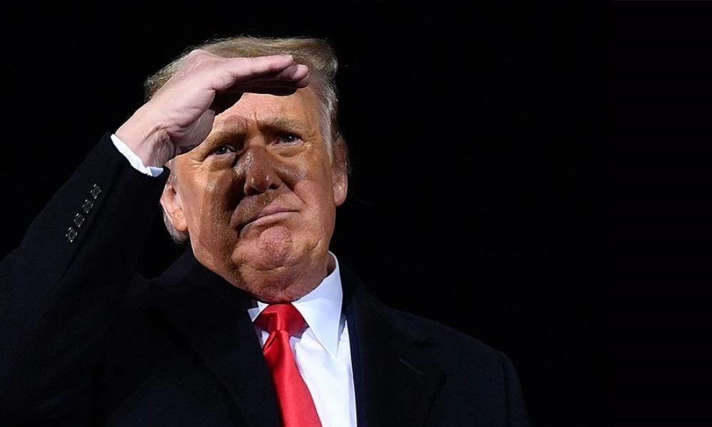 Τραμπ: Με ταχύτατες διαδικασίες αναμένεται η καθαίρεσή του